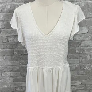 Meroketty White smocked V-neck tiered midi dress thumbnail 3