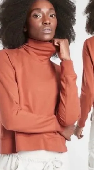 ATHLETA Nirvana Cropped‎ Turtleneck thumbnail 1