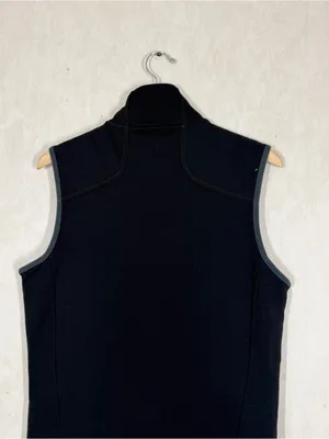 Smartwool Women’s PhD Hyfi Merino Wool Vest Full Zip in Black M thumbnail 6