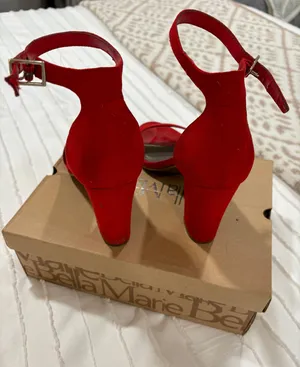 Worthington Red Heels thumbnail 2