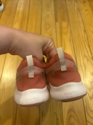 Nike Flex Size 7.5 Red Activewear Shoes thumbnail 7