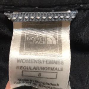 The‎ North face ladies nylon convertible pants size 8 thumbnail 12