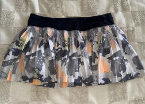 Lululemon Pleat to Street Skirt II "Mini Art‎ Pop White Multi / Black” size 10 thumbnail 1