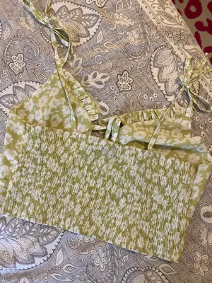 SheIn Green Tie Front Crop Top thumbnail 2