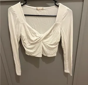 Altar'd State Twist Front Long Sleeve Crop Top  thumbnail 3