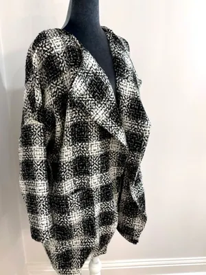 Jealous Tomato Black & White Plaid Open Front Overcoat / Coatigan - Size Small thumbnail 4