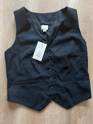 Black Button thumbnail 1
