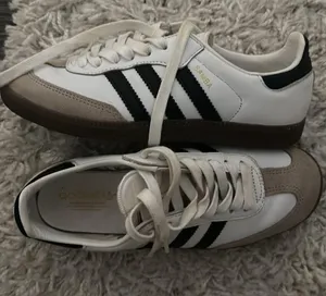 Adidas Samba OG white sneakers size 6.5 thumbnail 2