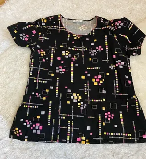 Fresh Scrubs black pattern scrub top woman’s medium thumbnail 1