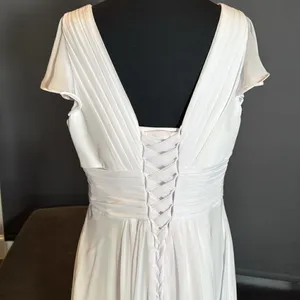 Women’s White Full Length Chiffon Dress Flutter Sleeves Corset Back Size 14 thumbnail 6