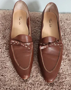 Women's Brown Loafers. Size 35. Brand the lab. That's right thumbnail 1