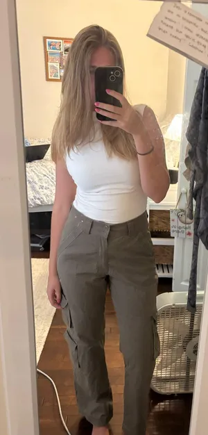 Abercrombie Cargo Pants thumbnail 1