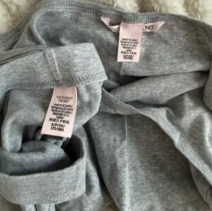 Victoria's Secret Gray Ribbed Crop Tank and Short Set thumbnail 6