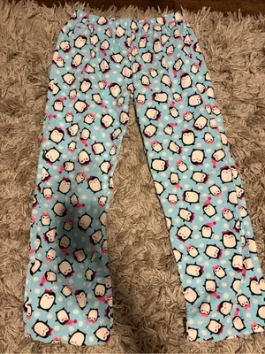 Women’s Light Blue Penguin-Print Pajama Set with Pink Trim thumbnail 5