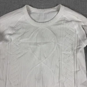 Lululemon Long Sleeve Shirt Womens Small White Textured Knit Thumbholes Yoga thumbnail 5