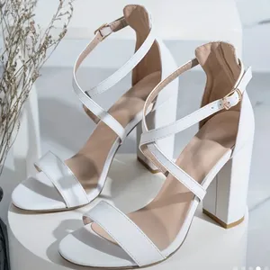 NWT White Open Toe Cross Strap Heels Size 6.5 thumbnail 4