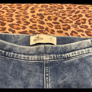 Hollister Jeggings thumbnail 3