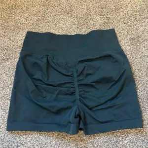 Seamless Scrunch Shorts Green thumbnail 3