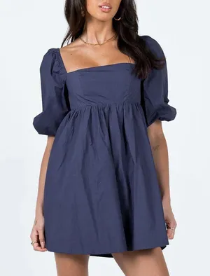 Dress thumbnail 1