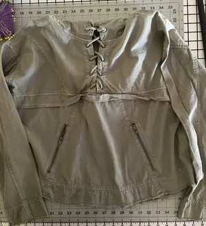 American Eagle Outfitters Top thumbnail 1