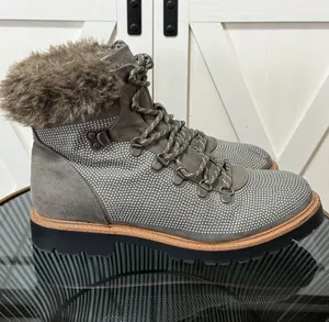 Report Women’s Size 10 Grey Combat Hiking Boots Faux Fur Collar Rhinestone Studs thumbnail 1