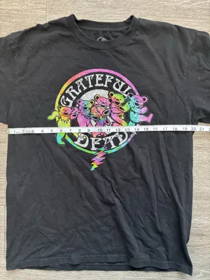 Black Grateful Dead Dancing Bears T-shirt with A Rainbow Graphic Size Large thumbnail 4