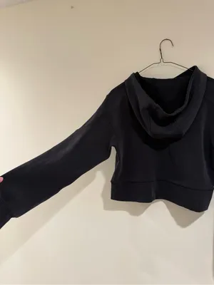 Lululemon Cropped Black Hoodie thumbnail 4