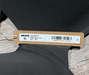 SKIMS Fits Everybody T-Shirt Bra thumbnail 2