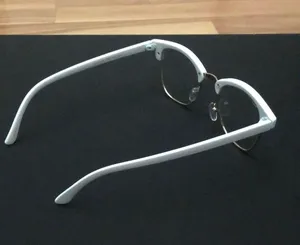 White Clear Glasses thumbnail 2