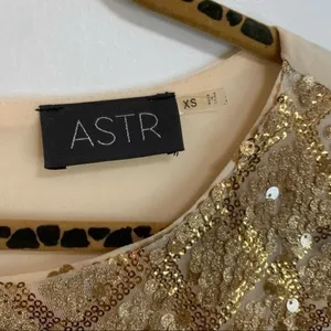 ASTR cropped sequin and lace top thumbnail 4