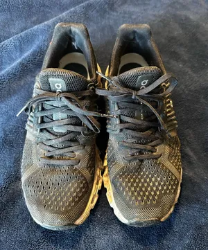 On Cloud Shoes Running thumbnail 1