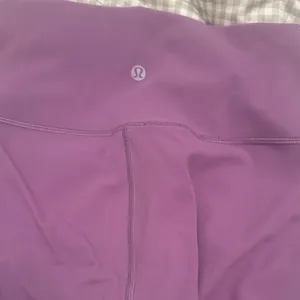 Lululemon Wunder Under Leggings thumbnail 2