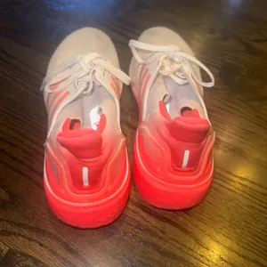 adidas Women's Athletic Shoes - White thumbnail 3
