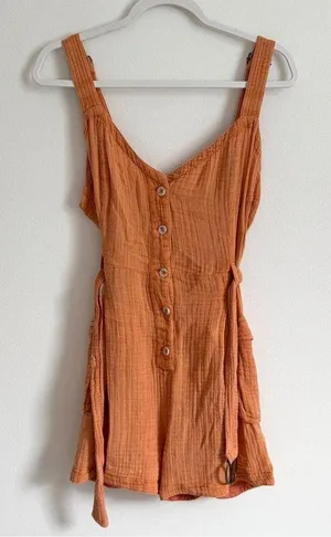 Anthropologie Gauzy Romper Size Medium Cedar Button Front Pocket Sleeveless Boho thumbnail 1