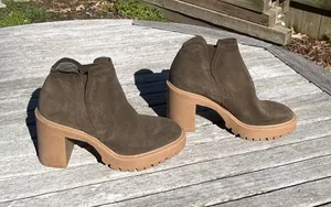 Dolce Vita Cashe H20 Womens Suede Lugged Sole Block‎ Heels Size 7.5 in olive thumbnail 1