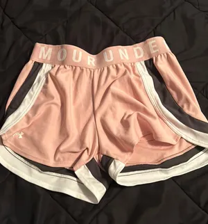 Under Armour Shorts thumbnail 1