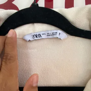 Zara Cream Button Down Crop Top thumbnail 4