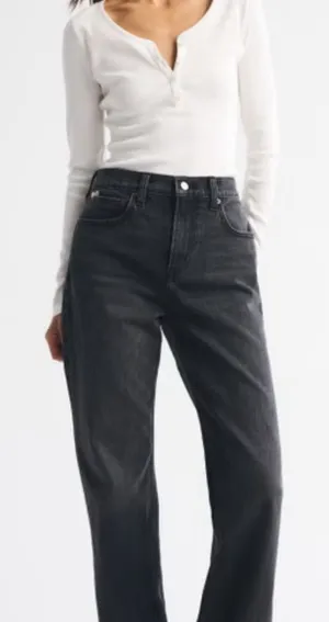 Abercrombie & Fitch Women's Black Straight Leg Jeans thumbnail 1