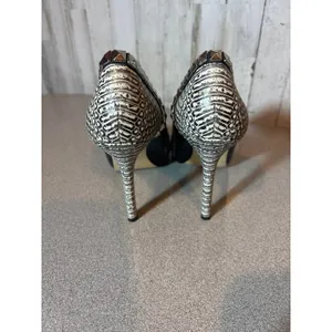 Michael Kors Ella‎ Peep Toe Black White Silver Size 7.5 Studded leather heels thumbnail 2