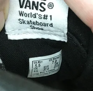 Vans Black Dot Daisy Print Lace Up High Top Sneakers Women’s Size 7 thumbnail 9