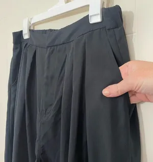 Terea NEW Black Pleated Trousers Dress Pants ~ 100% Lyocell ~ NWT Size L thumbnail 3