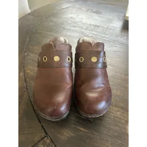 BOC Born Concept Telesto Z22423 Brown Leather Clogs Mules Women's 8M StuddedGUC thumbnail 3