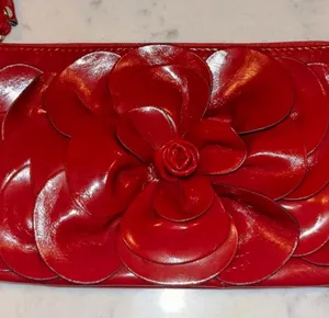 LULU Red Wristlet thumbnail 8