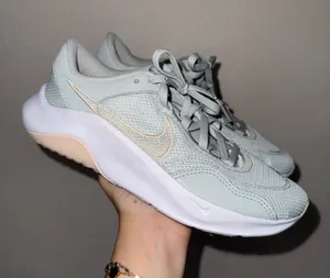 Nike Promina Walking Shoes Light Silver Metallic Women’s Size 6 thumbnail 1