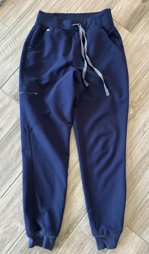 FIGS Scrub Pants thumbnail 1