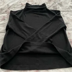 Lululemon merino wool black mock neck dropped sleeves sweatshirt, size 4 thumbnail 8