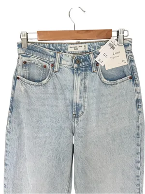 Abercrombie - NWT The Loose High Rise Jean Light Acid Wash Sz 25 thumbnail 4