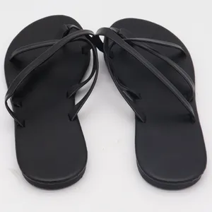 Caslon Sandals Womens 40 Strappy Toe Loop Black Flat Minimalist Excellent thumbnail 4