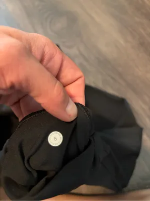 lululemon athletica Black Cropped Leggings 8 thumbnail 3