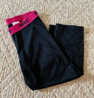 Cropped Leggings thumbnail 3